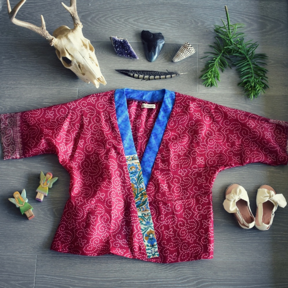 Lux Divine Little Moon Kimono